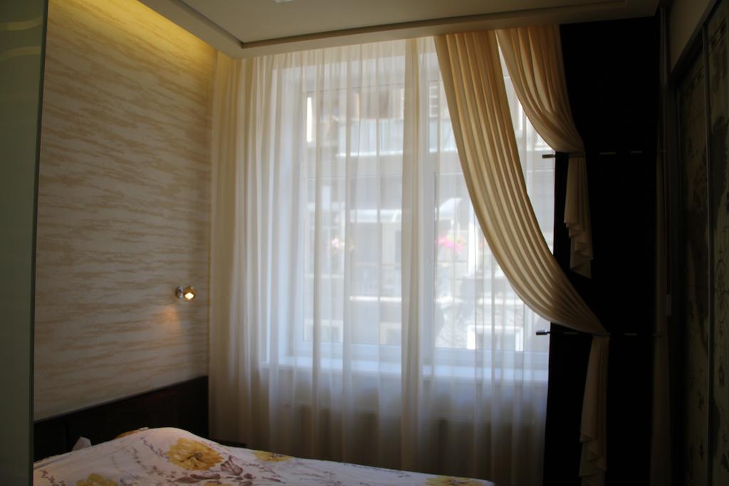 Apartment In Center Of Odessa الغرفة الصورة